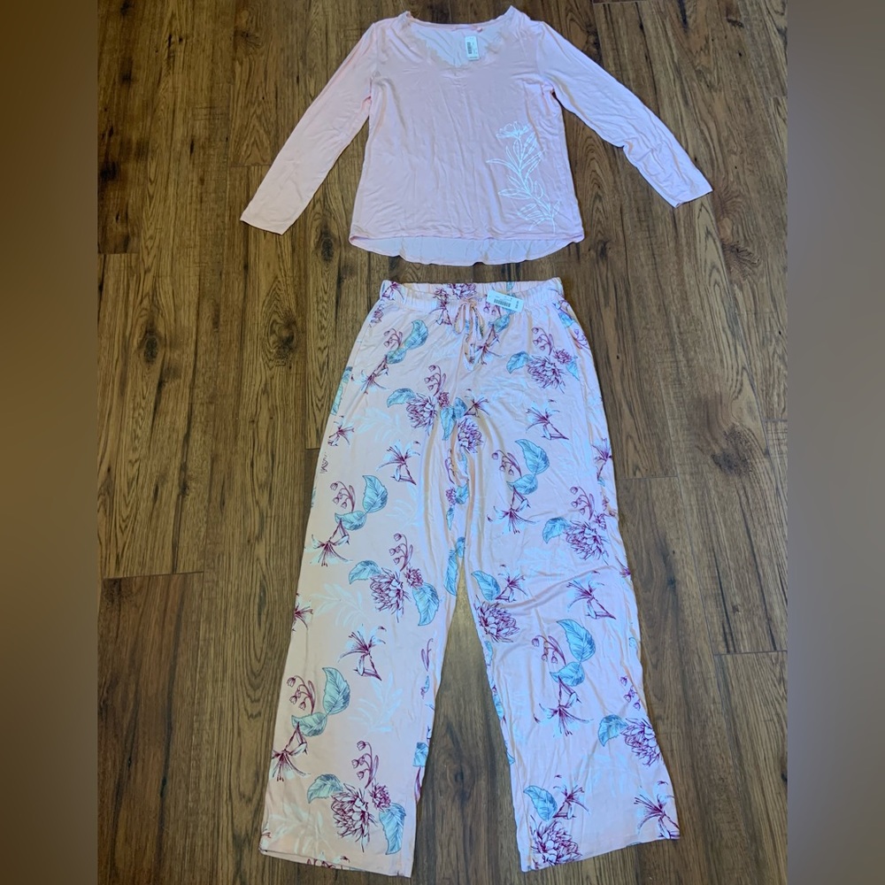 NEW La Vie En Rose Pink Long Sleeve PJ Set
